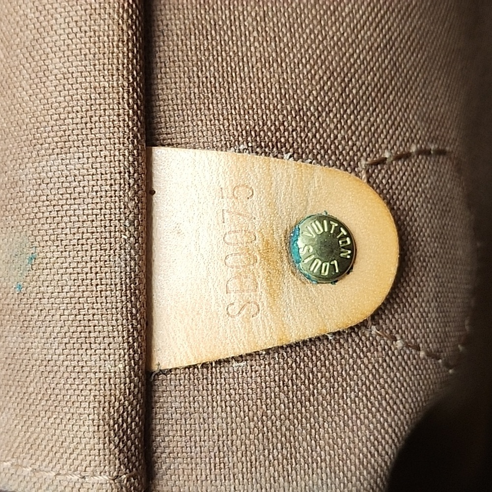 Louis Vuitton Brown Monogram Bag - Picture 9 of 10